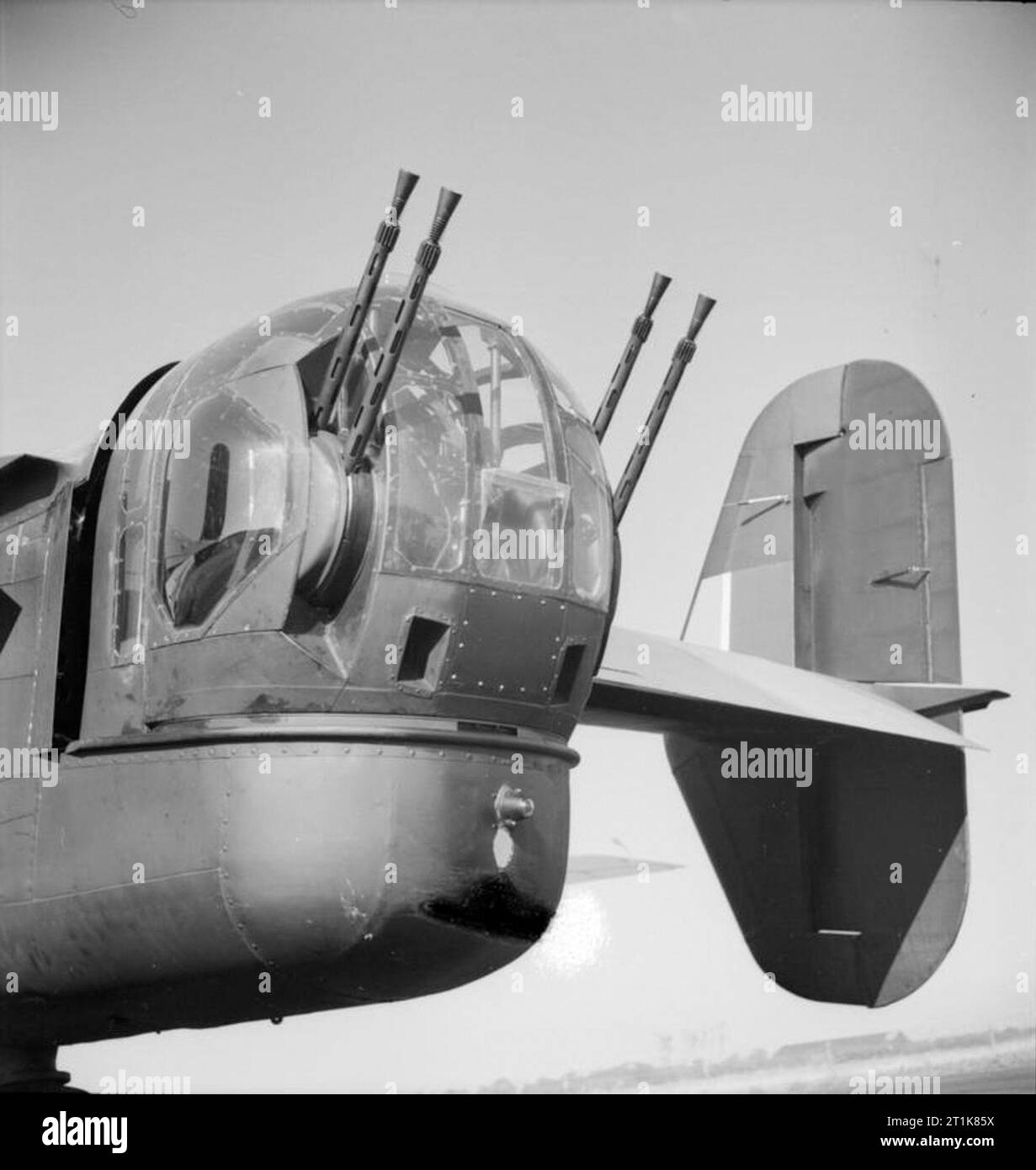 Royal Air Force Bomber Command, 1942-1945. Close-up of the Boulton Paul Type 'E' tail gun-turret, mounting four .303 machine guns, on a Handley Page Halifax Mark II of No. 78 Squadron RAF at Breighton, Yorkshire. Stock Photo