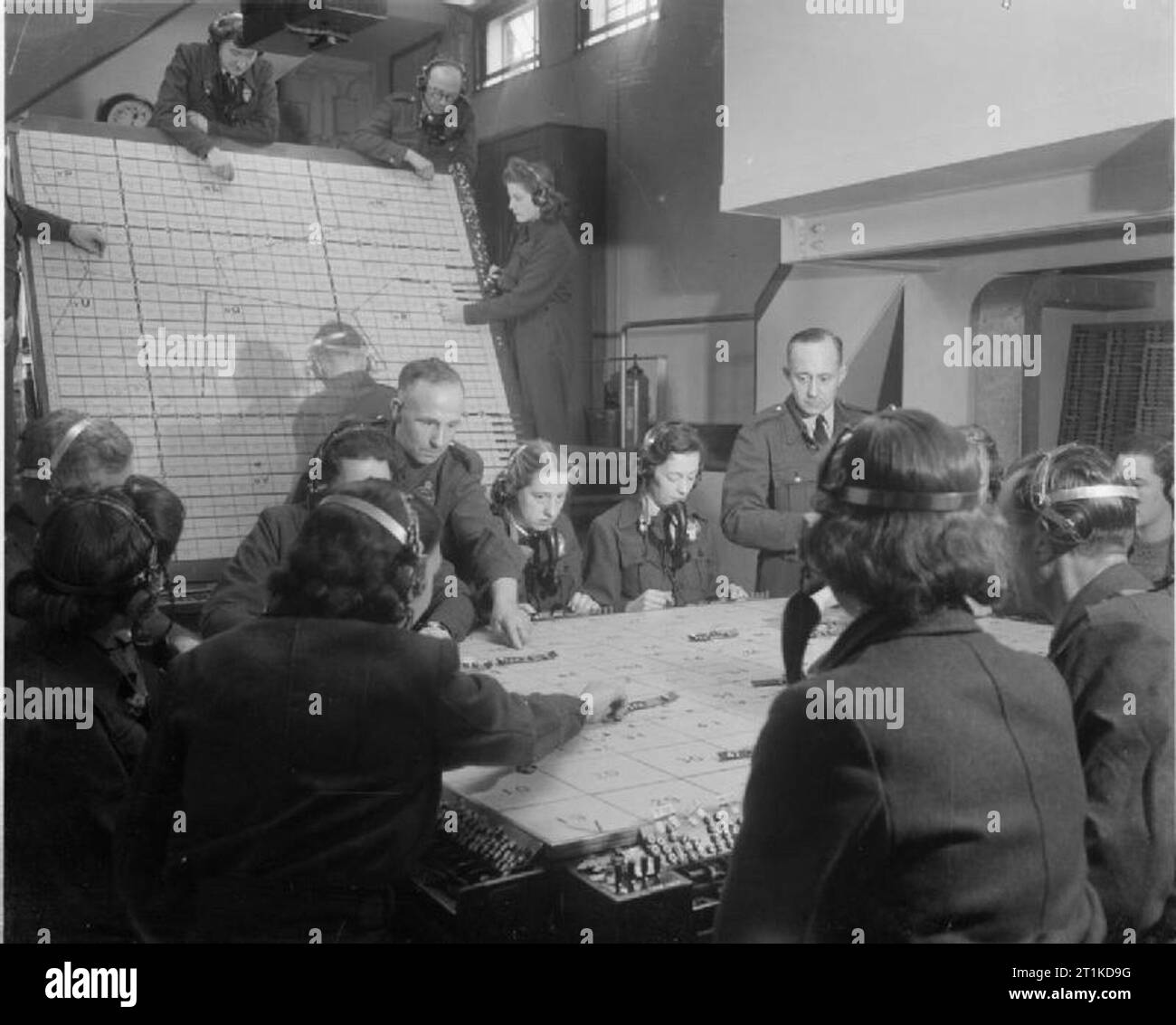 The Royal Observer Corps, 1939-1945. Plotters at work in an ROC Centre. Stock Photo