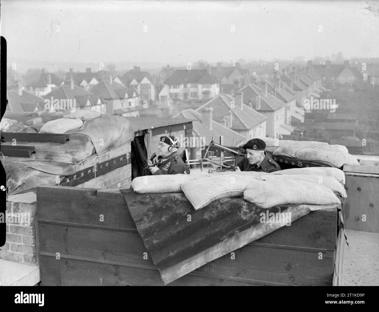 Ww2 Roc Posts The Royal Observer Corps, 1939-1945. A team at work in an ROC post on ...