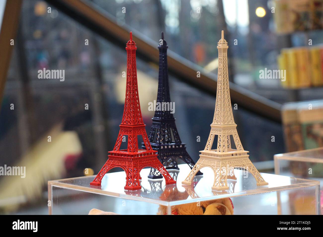 Exploring a Souvenir Display of Iconic Tower Keepsakes in a gift shop
