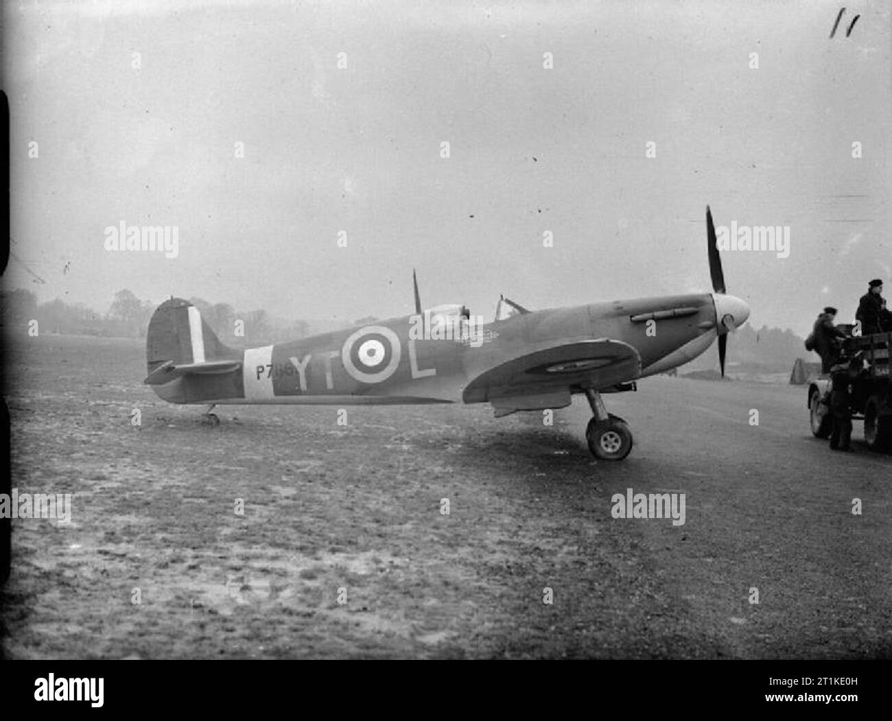 Aircraft of the Royal Air Force, 1939-1945- Supermarine Spitfire ...