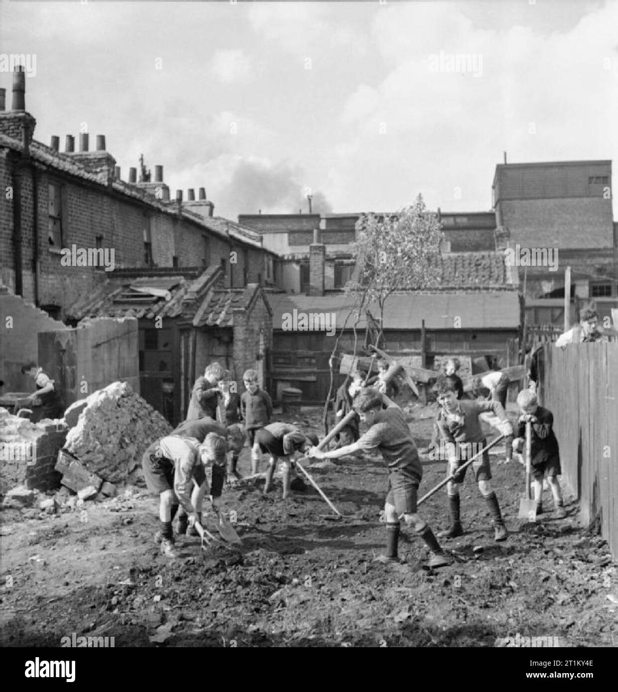 Break Allotment Black And White Stock Photos Images Alamy break-allotment-black-and-white-stock-photos-images-alamy