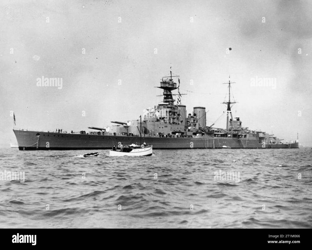 HMS Hood HMS HOOD Seen From HMS REPULSE Stock Photo Alamy hms-hood-hms-hood-seen-from-hms-repulse-stock-photo-alamy