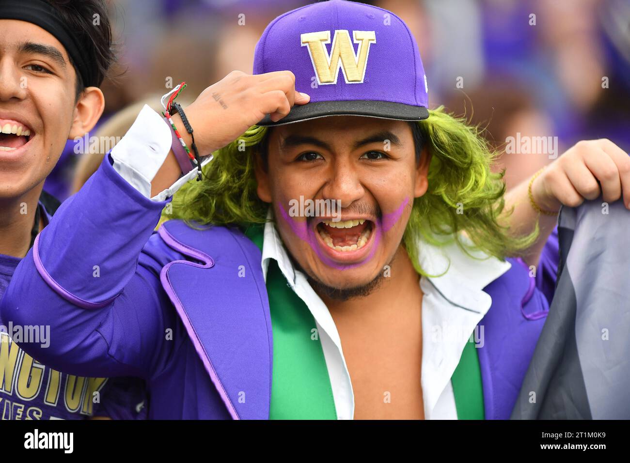 Seattle, WA, USA. 14th Oct, 2023. Washington students ready for the