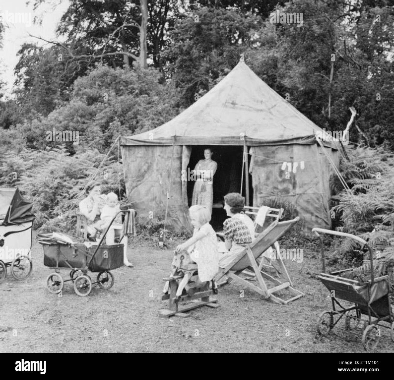 Children evacuated second world war hi-res stock photography and images ...