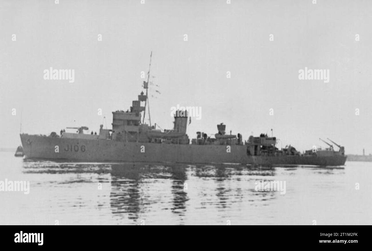 British Algerine Class Minesweeper Hms Acute Stock Photo - Alamy