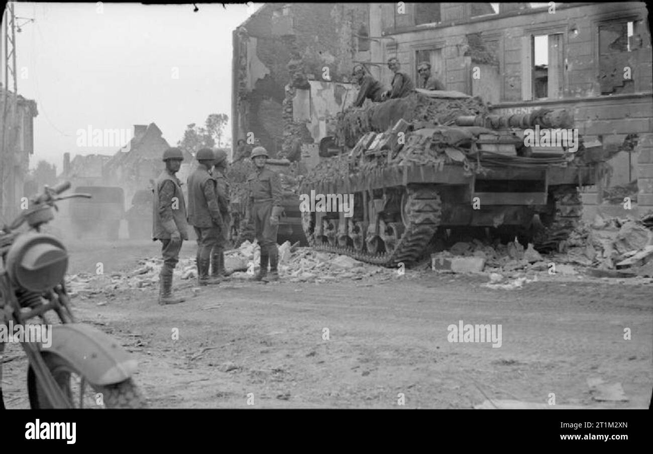 The British Army in Normandy 1944 Achilles 17-pdr tank destroyers ...