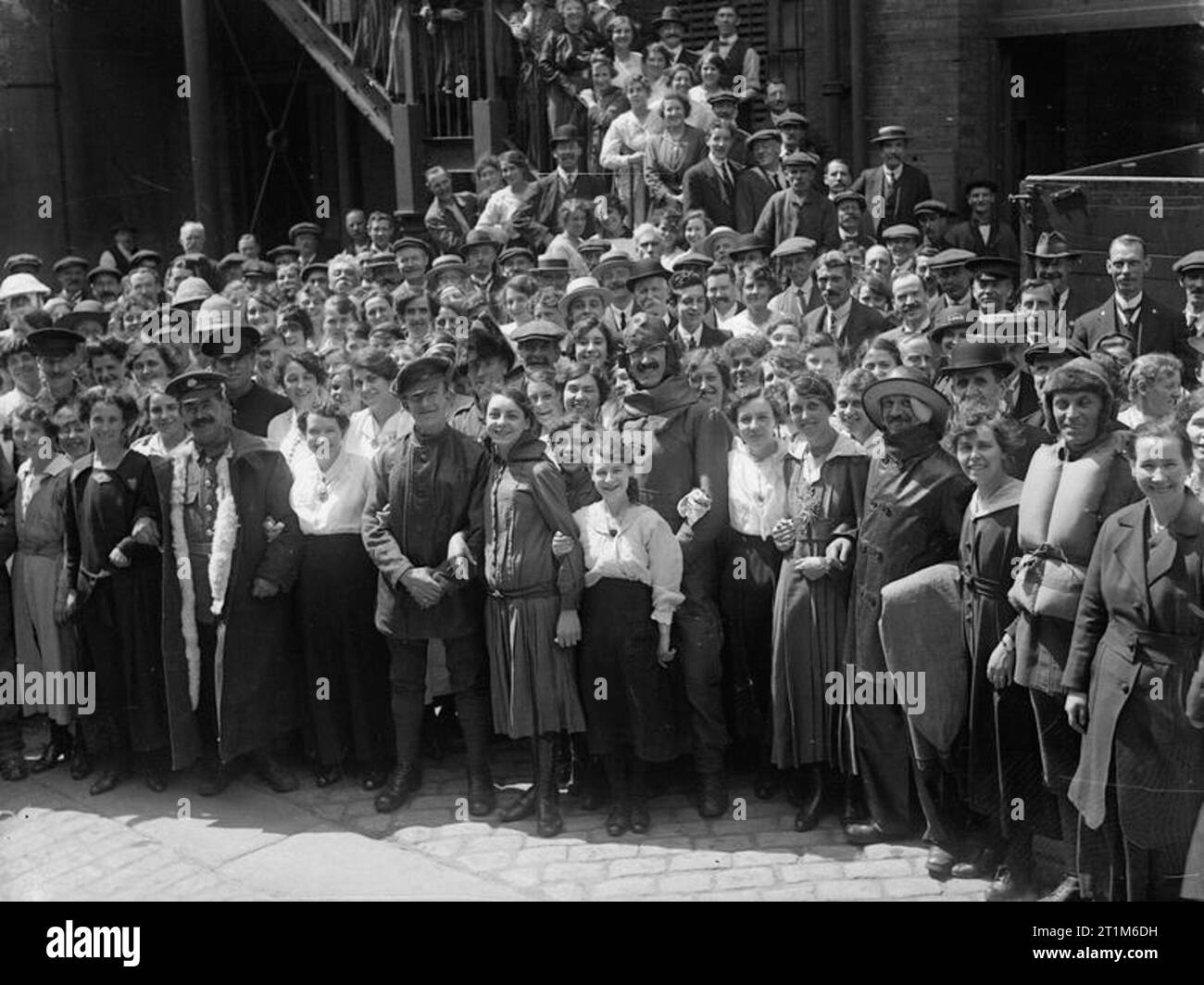 Ministry of Information First World War Official Collection Men and