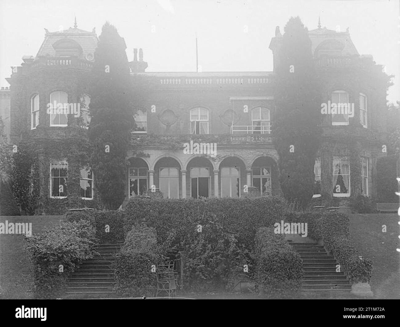 Ministry of Information First World War Official Collection Exterior