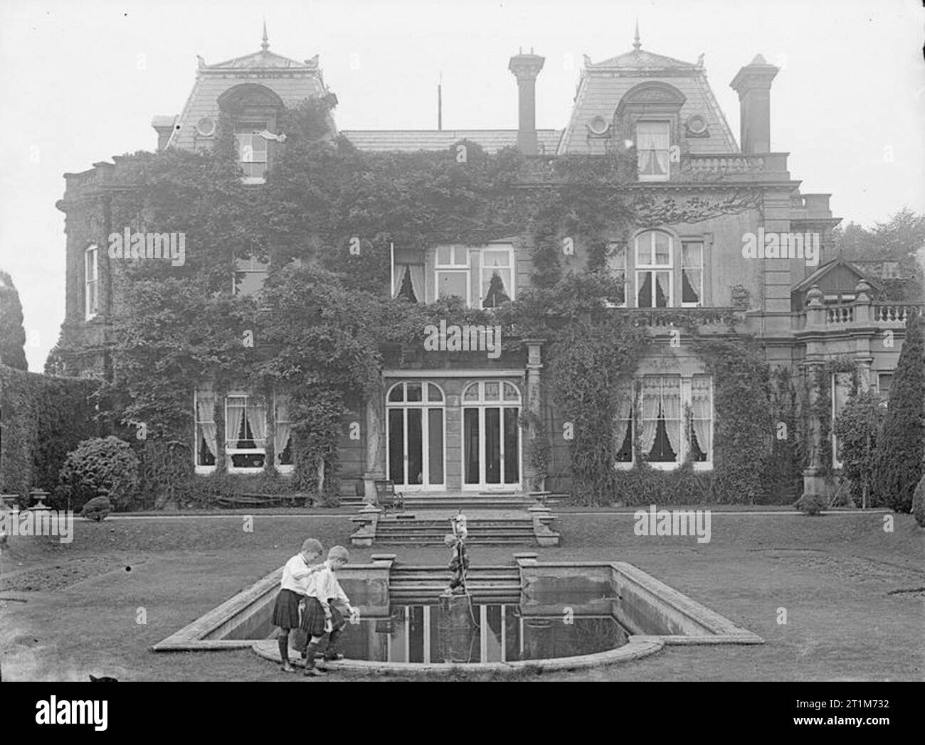 Ministry of Information First World War Official Collection Exterior