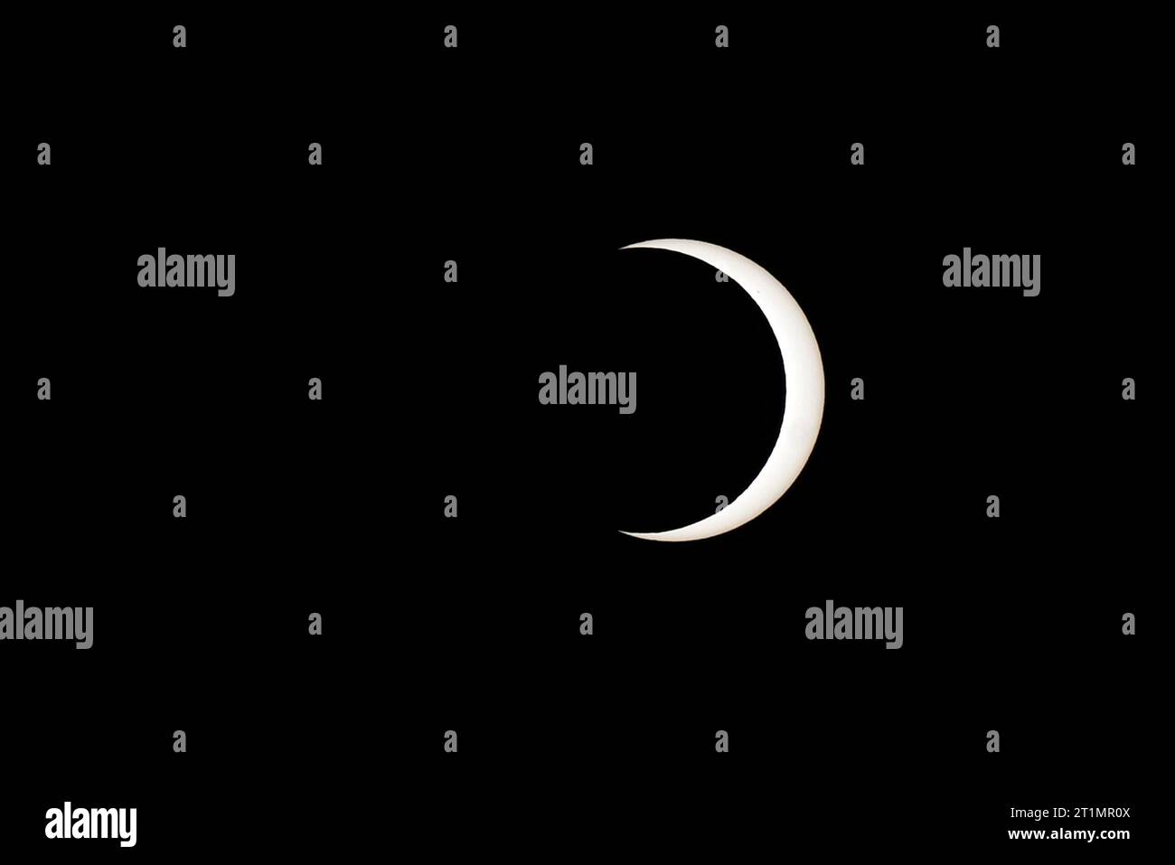 New Moon And Annular Solar Eclipse In Gemini – Halo