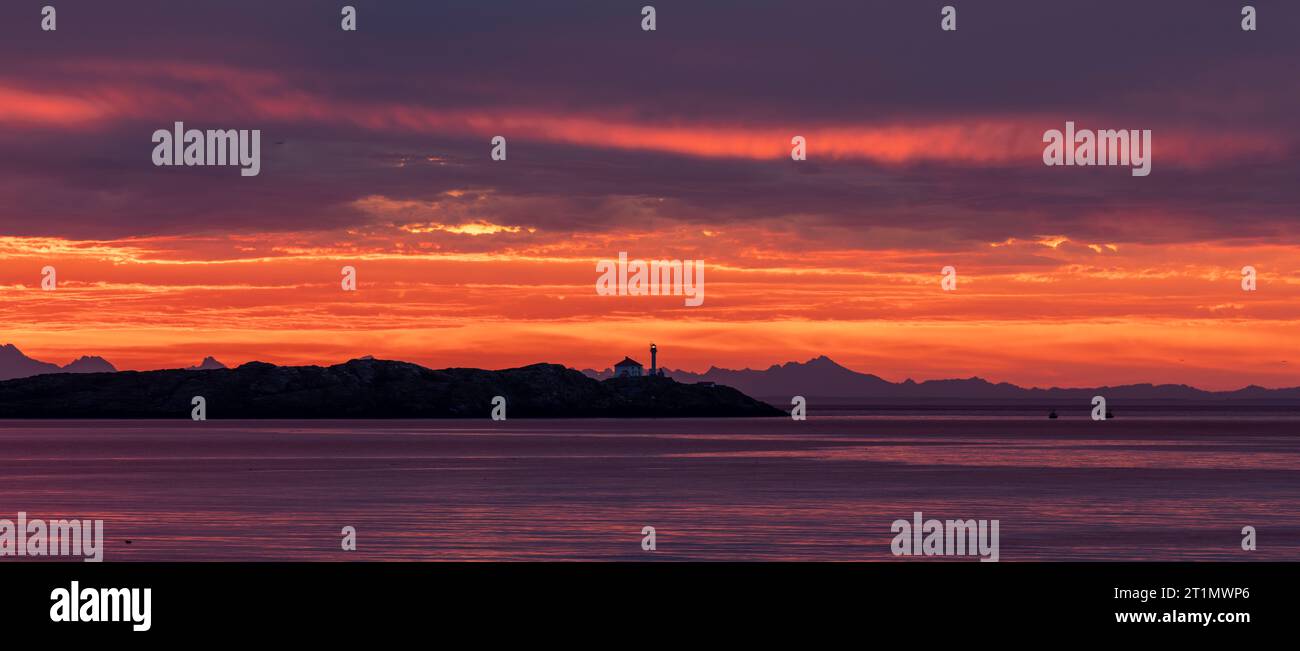 The Trial Islands Lighthouse on the Juan de Fuca Strait seen at sunrise ...
