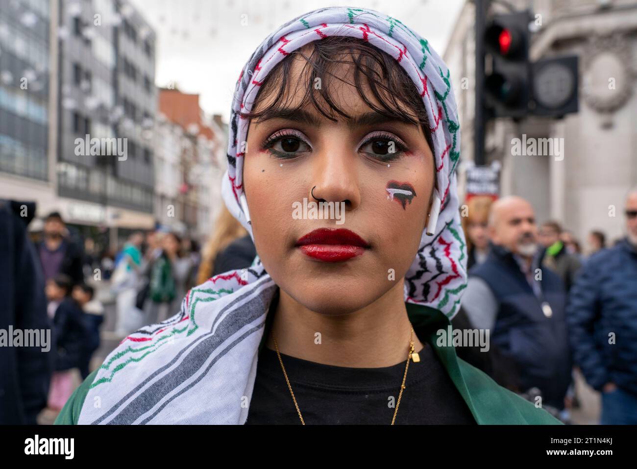 Central London, UK. 14th Oct, 2023. Tens of thousands of UK