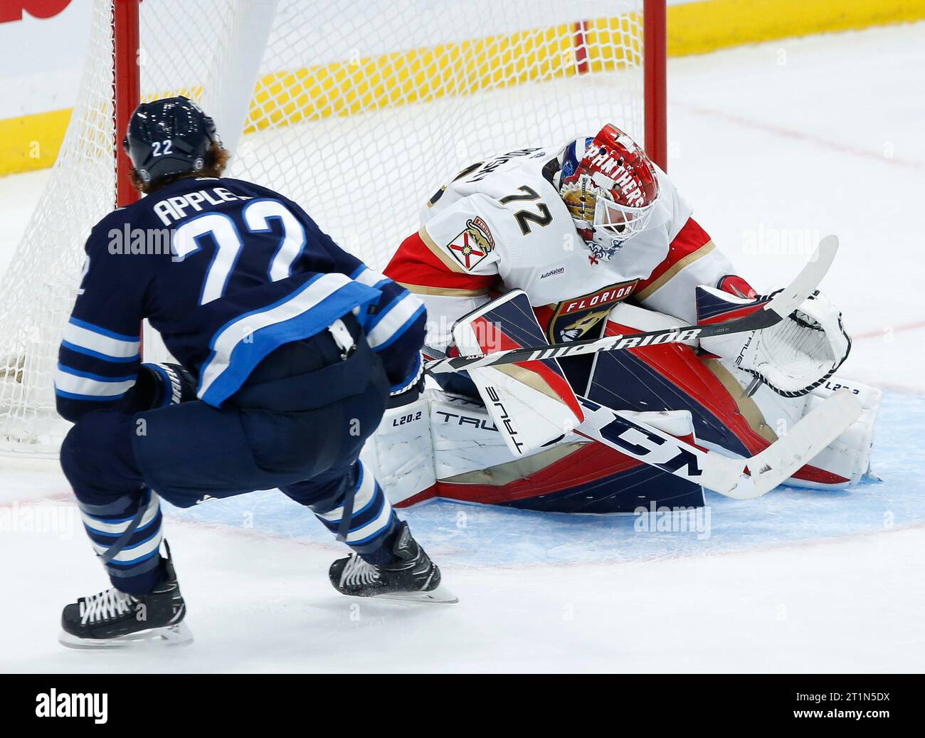 Winnipeg Jets' Mason Appleton (22) scores against Florida Panthers