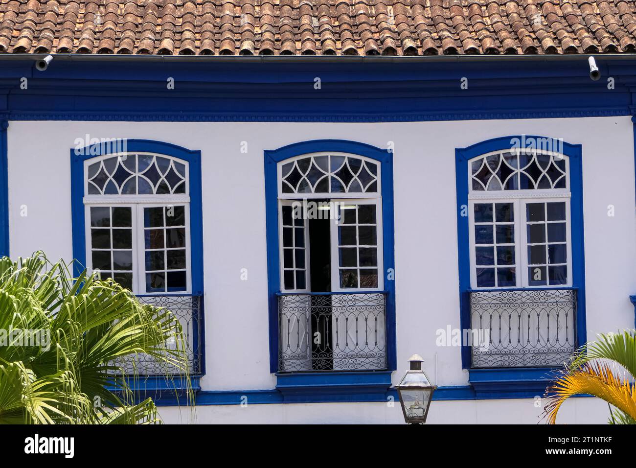 Windows doors historic hi-res stock photography and images - Alamy
