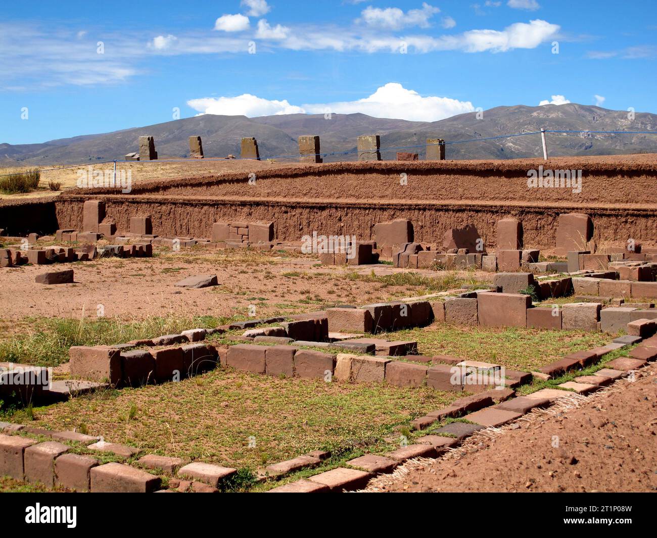 Ancient Tiwanaku Ruins In Bolivia South America Stock Photo Alamy ancient-tiwanaku-ruins-in-bolivia-south-america-stock-photo-alamy