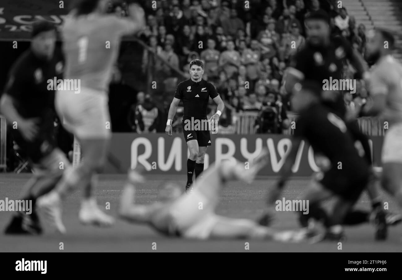 Paris, France. 15th Oct, 2023. BEAUDEN BARRETT of New Zealand in the Quarterfinal between Ireland and New Zealand of the Rugby World Cup 2023 in France ( Credit: Mickael Chavet/Alamy Live News Stock Photo
