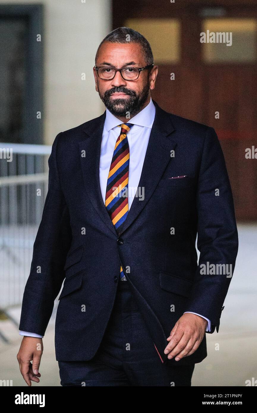 London, UK. 15th Oct, 2023. James Cleverly, Secretary of State for Foreign, Commonwealth and Development Affairs of the United Kingdom (Foreign Secretary), at the BBC for the Sunday Morning with Laura Kuenssberg show. Credit: Imageplotter/Alamy Live News Stock Photo