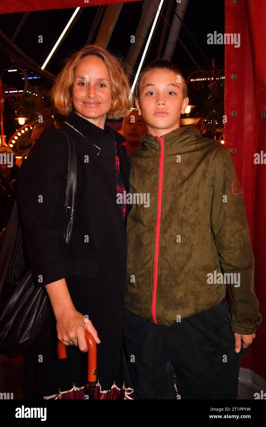 Lara Joy Körner mit Sohn Leo/Premiere/Circus Roncalli - All for All for All/Werksviertel/München/14. Oktober 2023 *** Lara Joy Körner with son Leo Premiere Circus Roncalli All for All Werksviertel Munich 14 October 2023 Credit: Imago/Alamy Live News Stock Photo