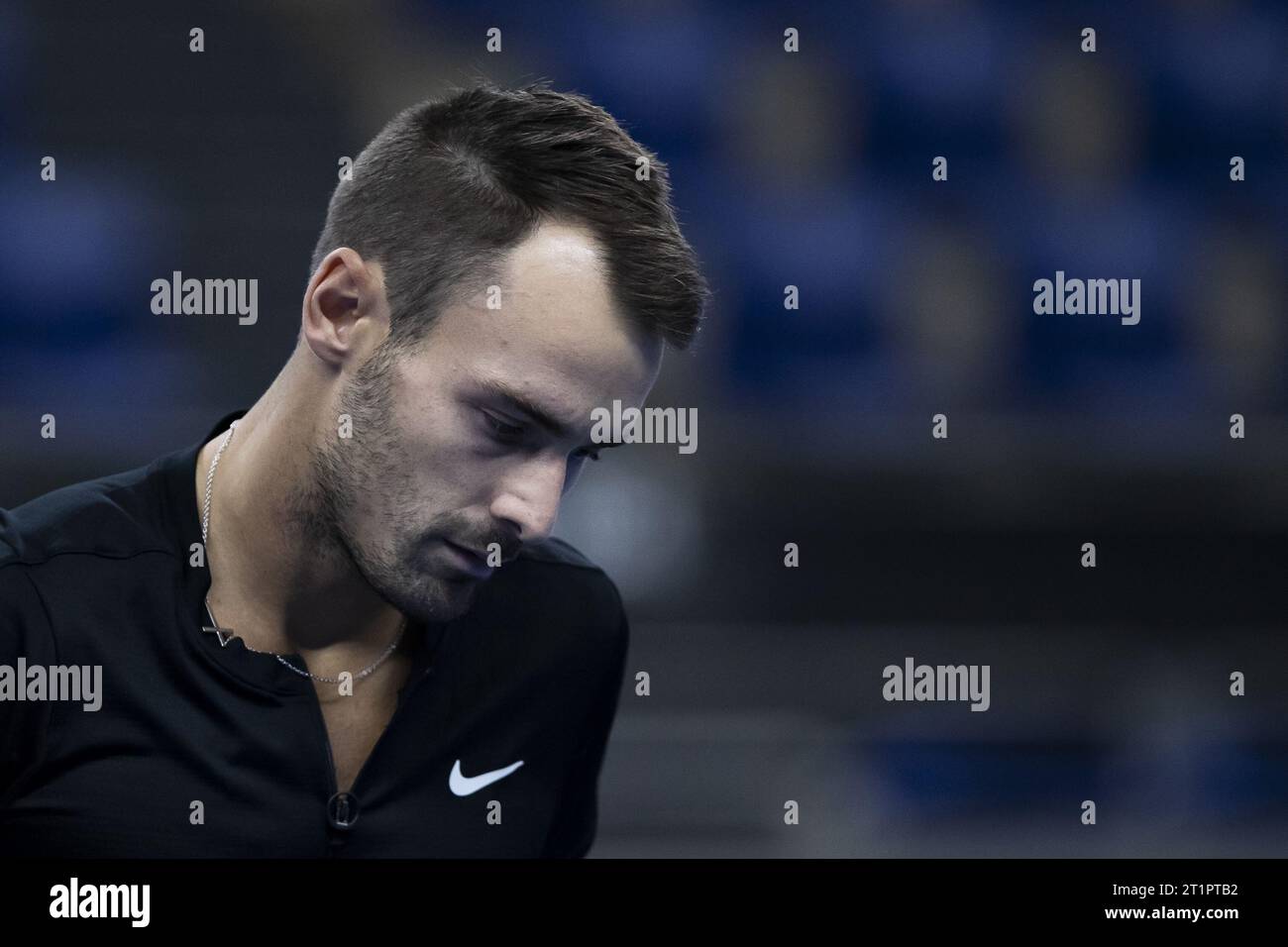 Antwerp, Belgium. 15th Oct, 2023. French Antoine Escoffier looks dejected during a qualifications match for the European Open Tennis ATP tournament, in Antwerp, Sunday 15 October 2023. BELGA PHOTO KRISTOF VAN ACCOM Credit: Belga News Agency/Alamy Live News Stock Photo