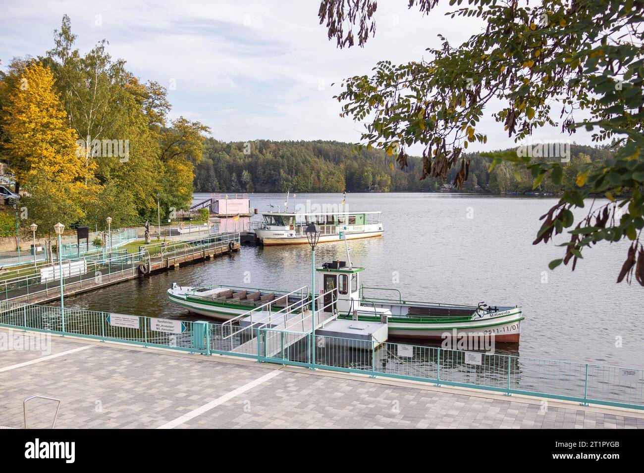 Der Hafen der Talsperre Kriebstein. Die Talsperre ist eine der