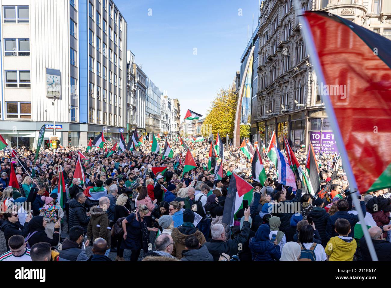 Belfast, UK. 15th Oct, 2023. A few thousand people attend the "March for Palestine" in the Centre of Belfast to Highlight the Continuing retaliation by the Israel Defence Force in Gaza which has left 2300 death toll to date , after last weekend's massacre of 1300 Israelis by Hamas. There was a small Counter Demonstration by a few individuals who held up the Star of David Flag. The Rally was organised by the Ireland Palestine Solidarity Campaign (IPSC) Credit: Bonzo/Alamy Live News Stock Photo