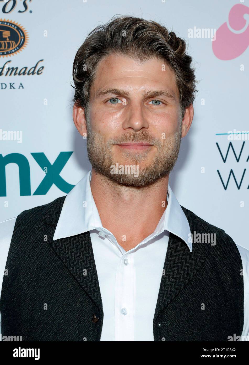 LOS ANGELES, CA OCTOBER 14 Travis Van Winkle, at The Wags & Walks