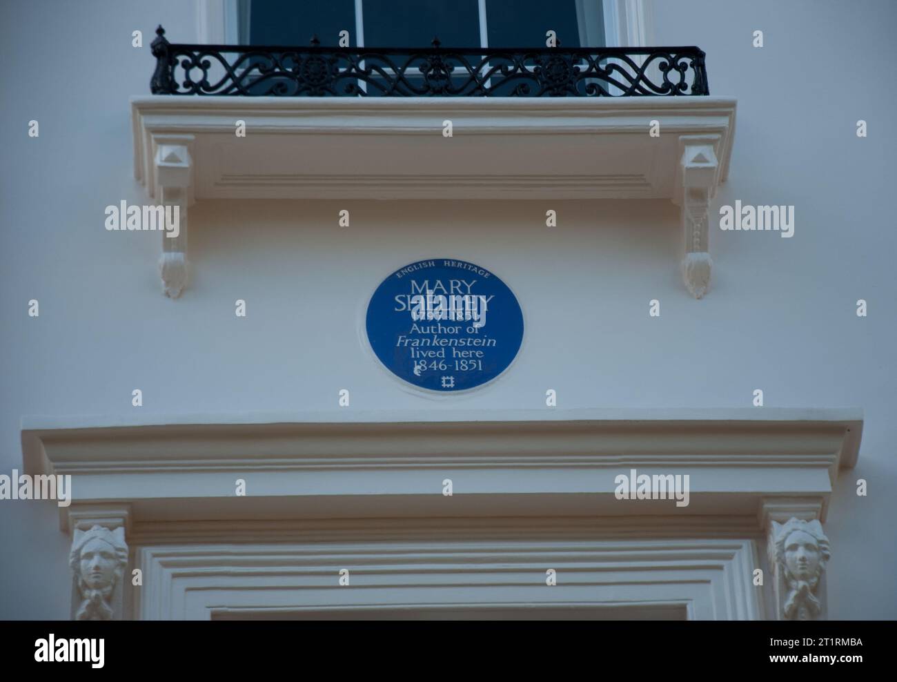 English Heritage Blue Plaque indicating that Mary Shelley lived in this house, Belgravia, London, UK Stock Photo