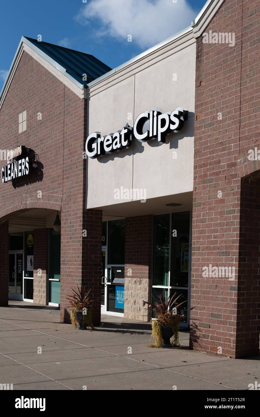 Exterior of a Great Clips hair salon Stock Photo