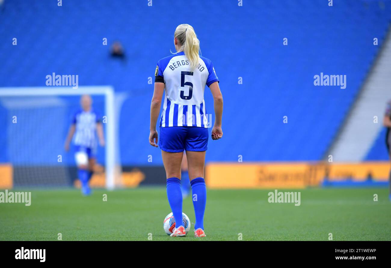 Brighton UK 15th October 2023 -  Guro Bergsvand of Brighton during the Barclays  Women's Super League football match between Brighton & Hove Albion and Tottenham Hotspur at The American Express Stadium (Editorial Use Only) : Credit Simon Dack /TPI/ Alamy Live News Stock Photo