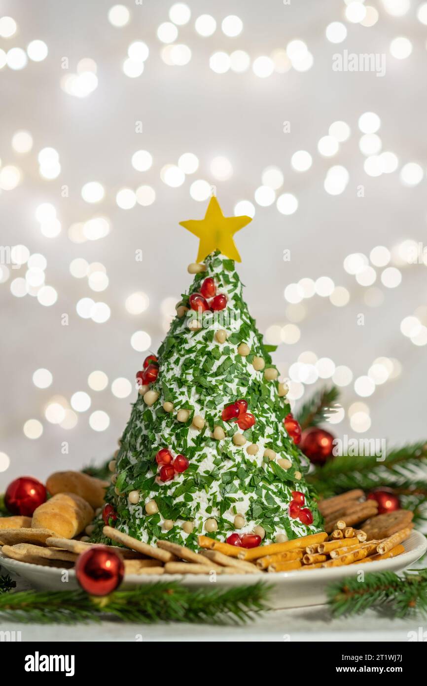 Cheese and crackers christmas hi-res stock photography and images - Alamy