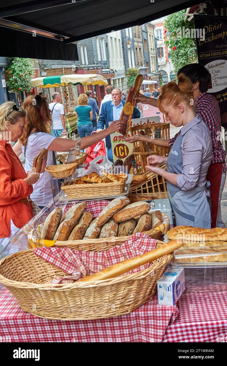 French baguette historic hi-res stock photography and images - Alamy