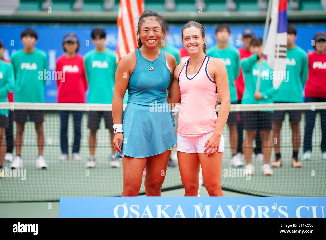 Osaka, Japan. 14th Oct, 2023. (L-R) Mingge Xu (GBR), Kaitlin Quevedo (USA), October 14, 2023 - Tennis : Girls Doubles Victory Ceremony at ITC Utsubo Tennis Center during Osaka Mayor's Cup World Super Junior Tennis Championships 2023 in Osaka, Japan. Credit: SportsPressJP/AFLO/Alamy Live News Stock Photo