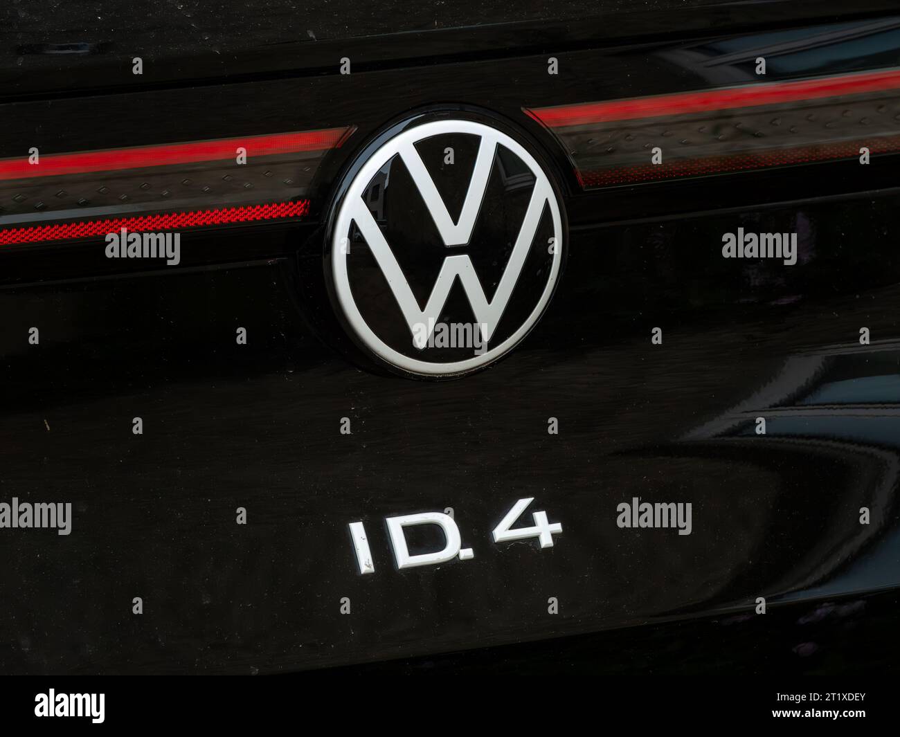 Vw technology sign hi-res stock photography and images - Alamy