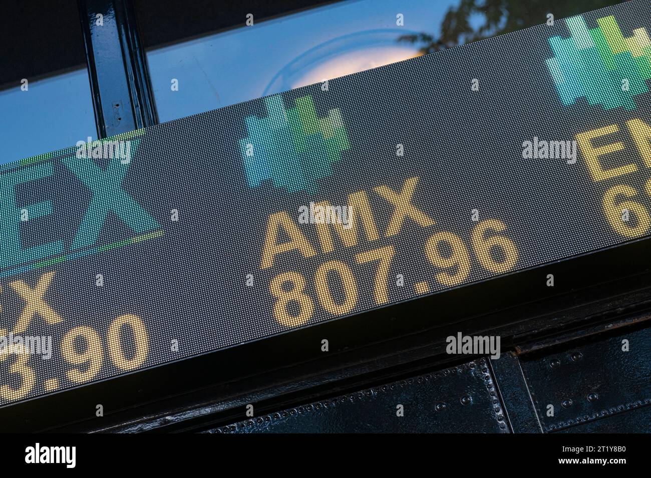 Amsterdam The, Netherlands. 15th Oct, 2023. Beursplein 5 Amsterdam Euronext stock exchange aandelenbeurs, considered to be the oldest securities exchanges in the world. LED lamp tickertape shows the price of shares for AEX quoted companies. The AMX midkap as of Friday 13th October. finance, financial, effectenbeurs, handelsbeurzen, equities, trade, trading, bedrijf, bedrijven, business, logo, Credit: Imago/Alamy Live News Stock Photo