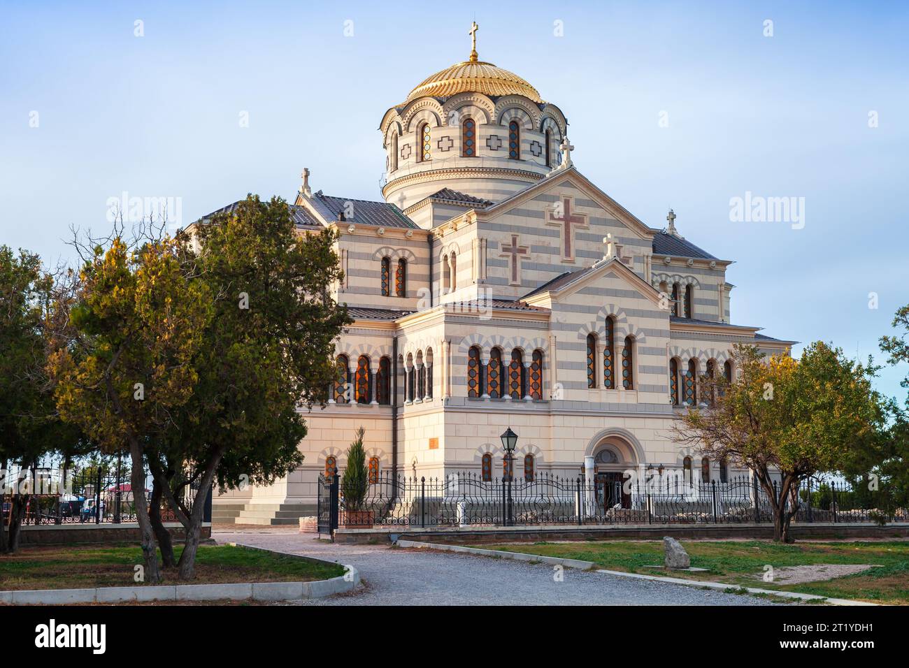 Saint Vladimir Cathedral Neo Hi Res Stock Photography And Images Alamy