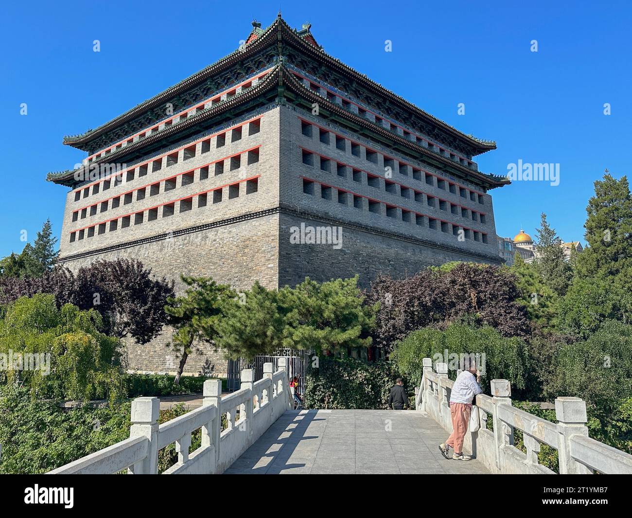 Beijing ming city wall ruins park hi-res stock photography and images ...
