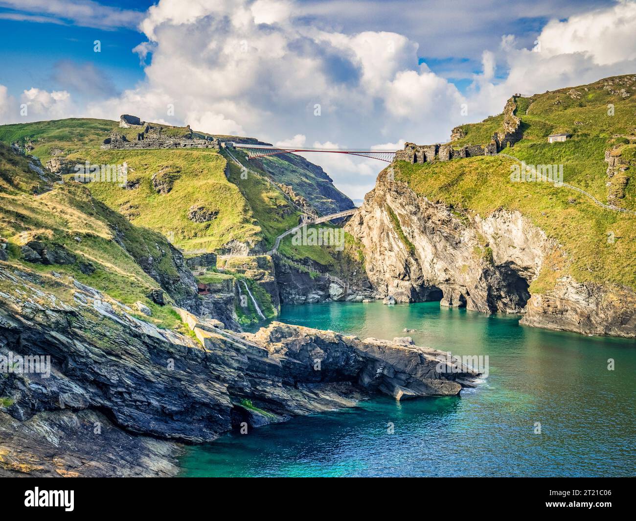 21 June 2023:Tintagel, Cornwall - Tintagel Castle, legendary birthplace of King Arthur, on the mainland and the Island, with the old and new... Stock Photo