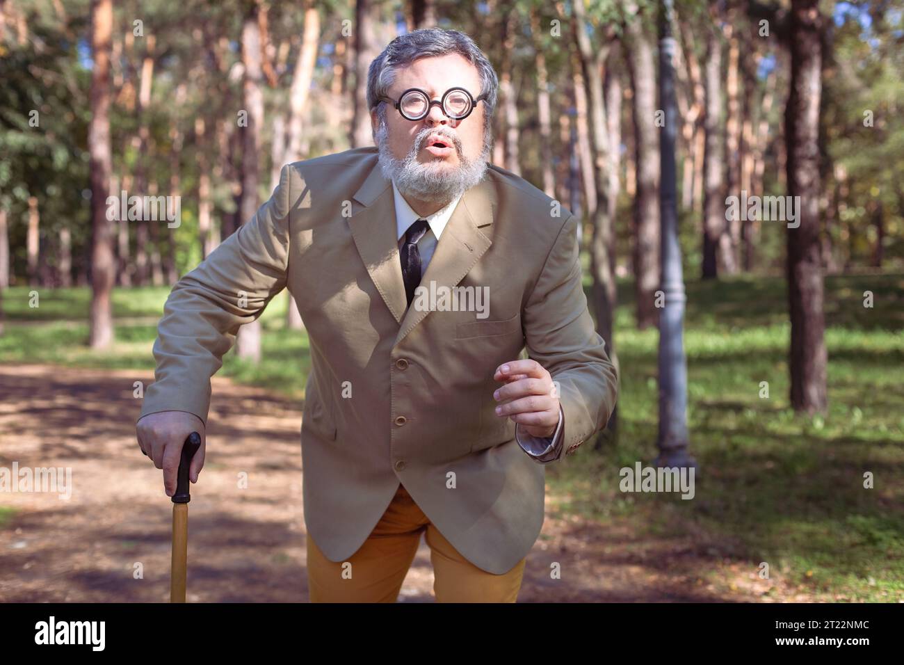 Funny old man face hi-res stock photography and images - Alamy