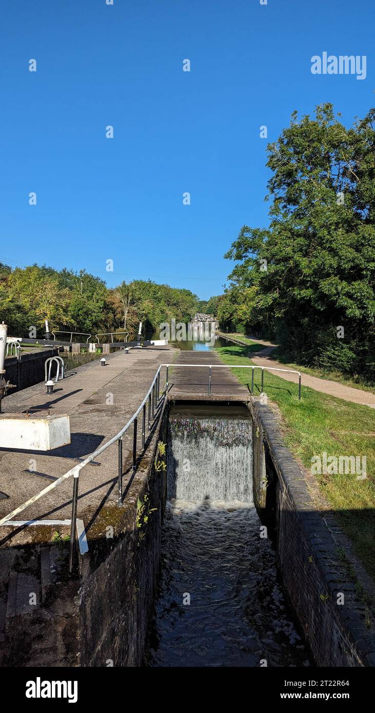 Grand Union Canal Warwick locks narrow boats canal trust Stock Photo