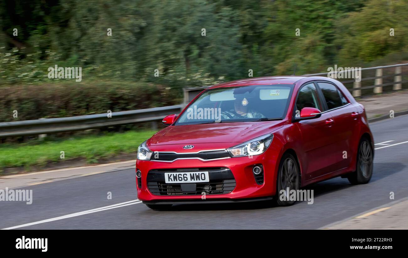 Red kia rio hi-res stock photography and images - Alamy