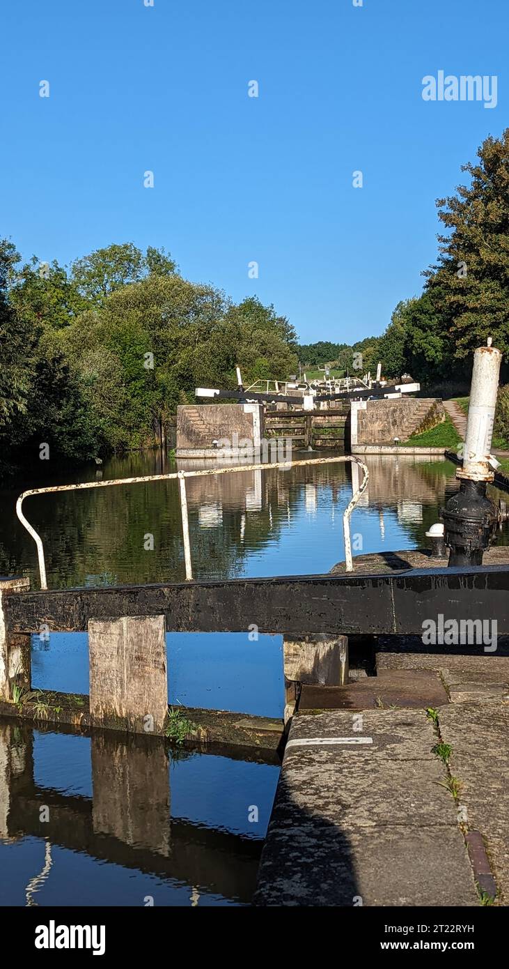 Grand Union Canal Warwick locks narrow boats canal trust Stock Photo