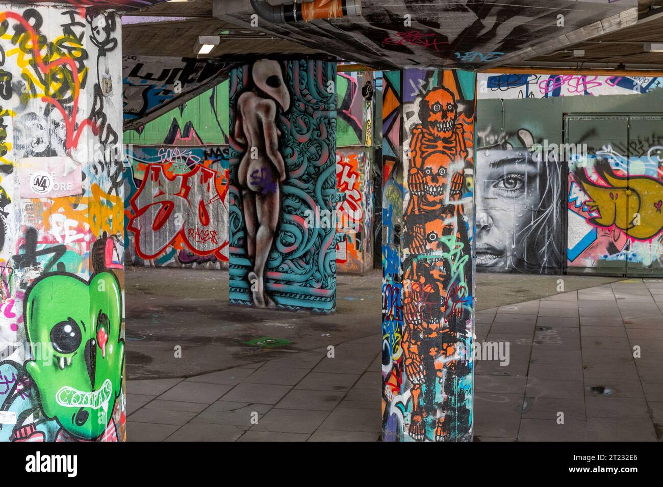 Graffiti wall art in skate hi-res stock photography and images - Alamy