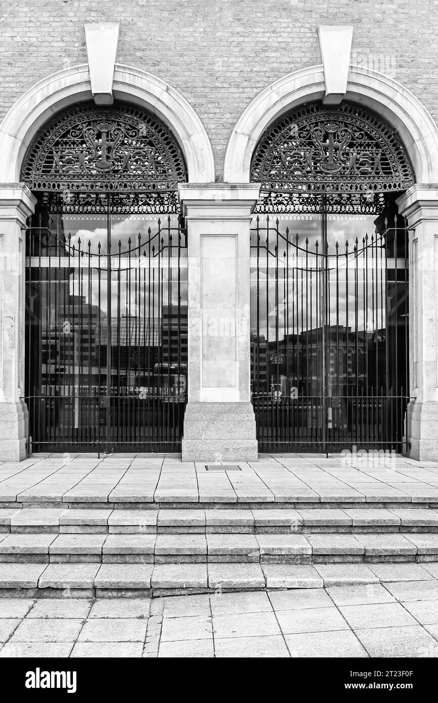 Grade ii listed fish market Black and White Stock Photos & Images Alamy