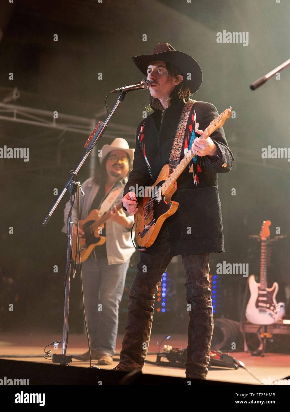 October 14, 2023, Morrison, Colorado, USA: JESS CARSON & Lead Guitarist of MIDLAND perform to a sold out crowd tonight at Red Rocks Amphitheater in Morrison, CO. (Credit Image: © Hector Acevedo/ZUMA Press Wire) EDITORIAL USAGE ONLY! Not for Commercial USAGE! Stock Photo