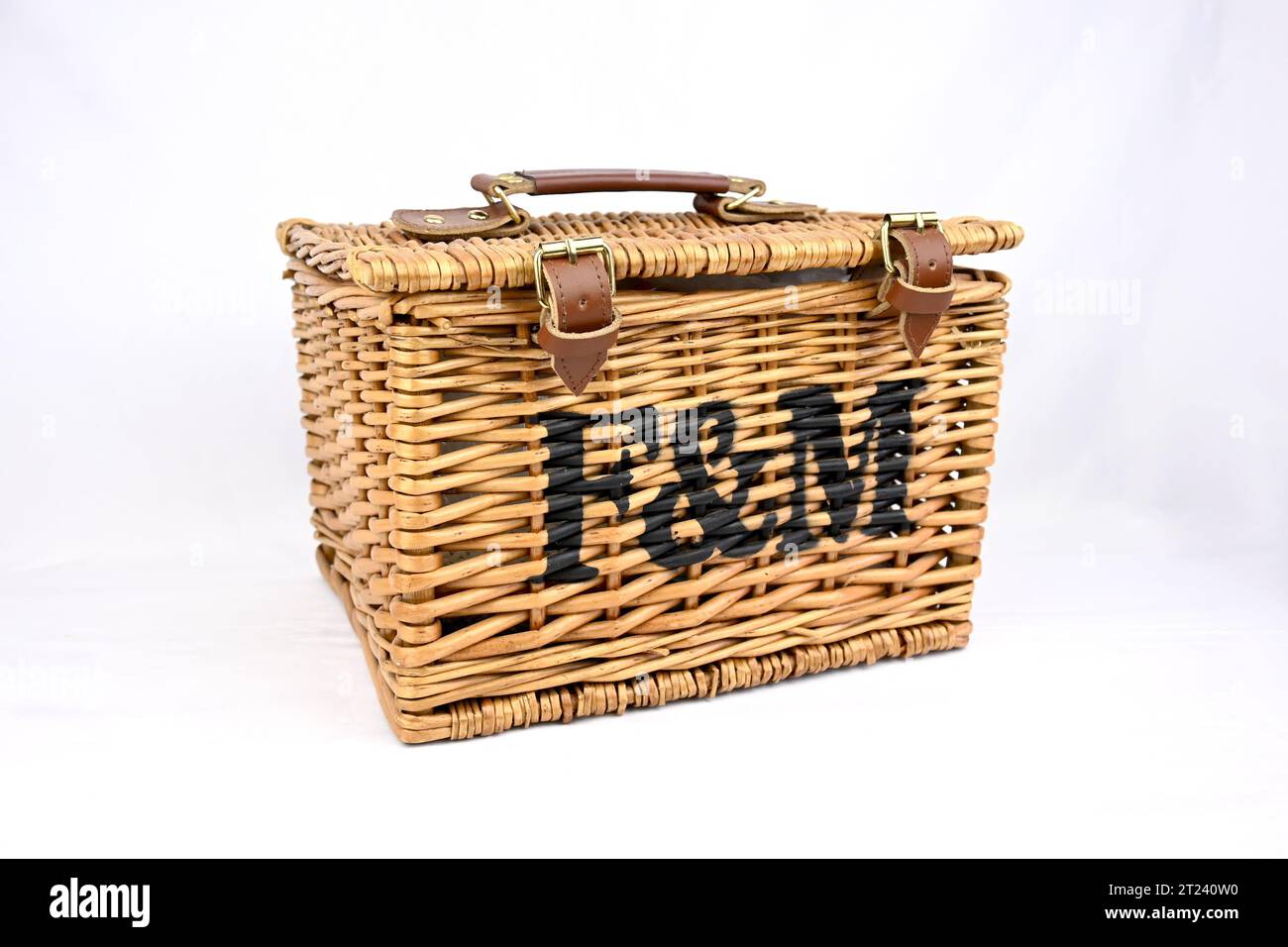 Fortnum and Mason hamper wicker basket Stock Photo Alamy