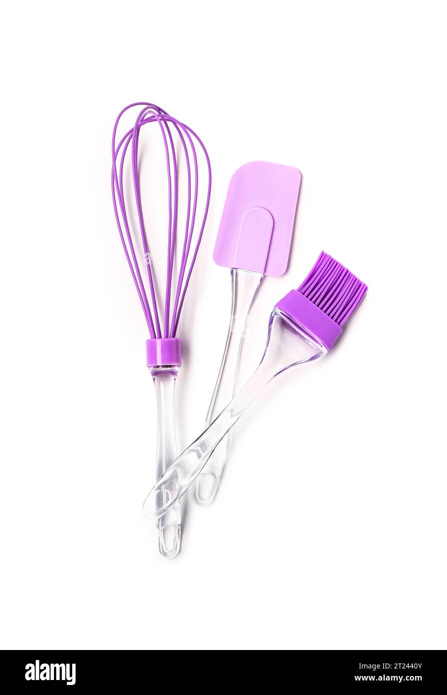 https://c8.alamy.com/comp/2T2440Y/pastry-brush-whisk-and-spatula-isolated-on-white-background-2T2440Y.jpg