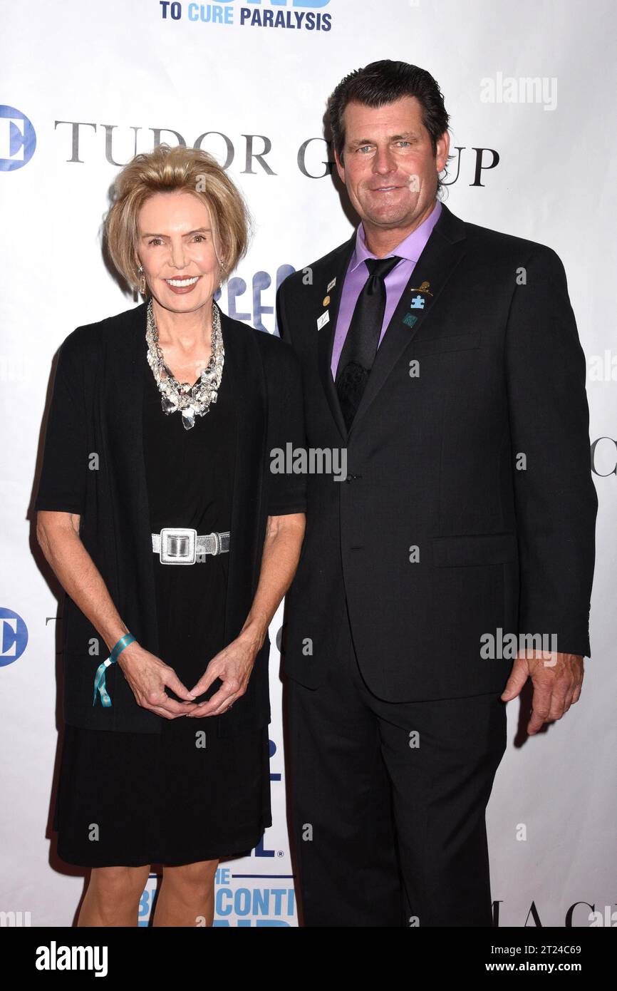 NEW YORK, NY - OCTOBER 16: Lesley Visser and Scott Erickson at The Buoniconti Fund to Cure ParalysisÕ 38th Annual Great Sports Legends Dinner at the Marriott Marquis in New York City on October 16, 2023. Copyright: xMediaPunchx Credit: Imago/Alamy Live News Stock Photo