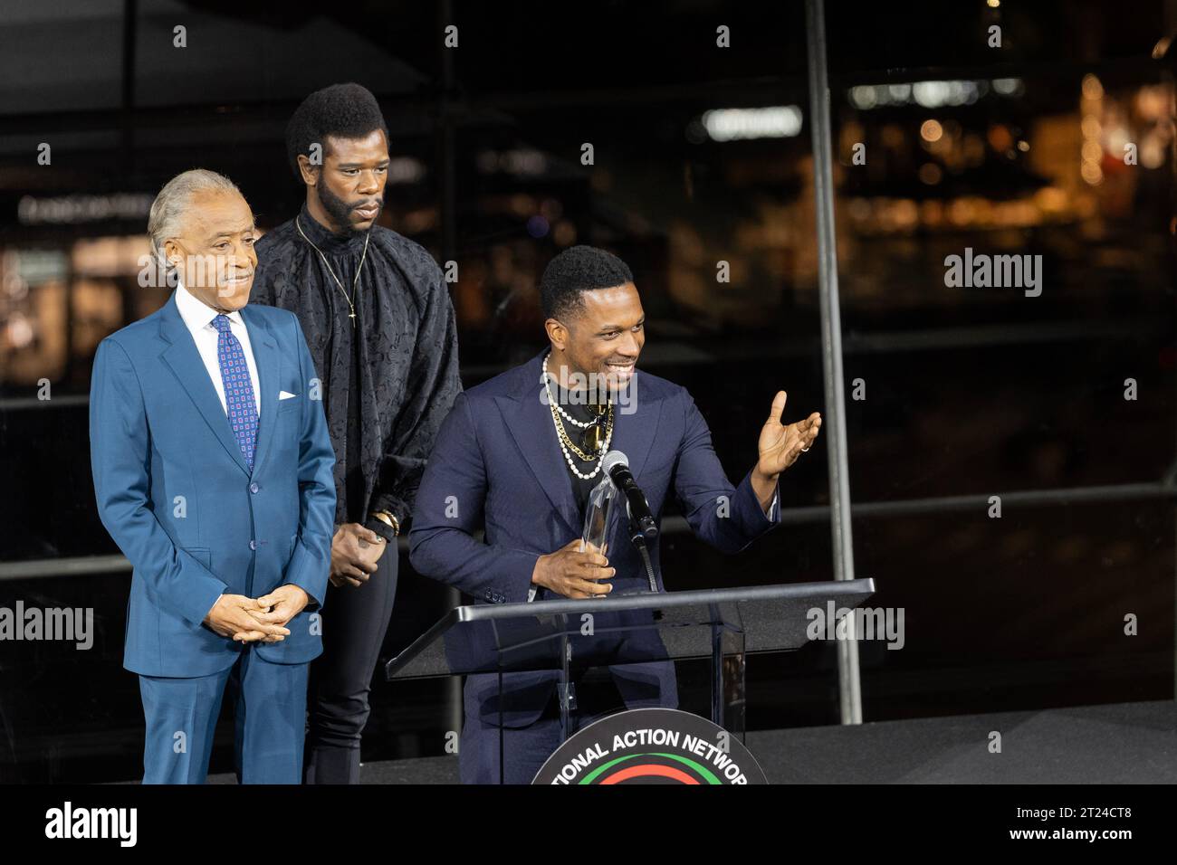 Leslie odom jr hi res stock photography and images Page 3 Alamy