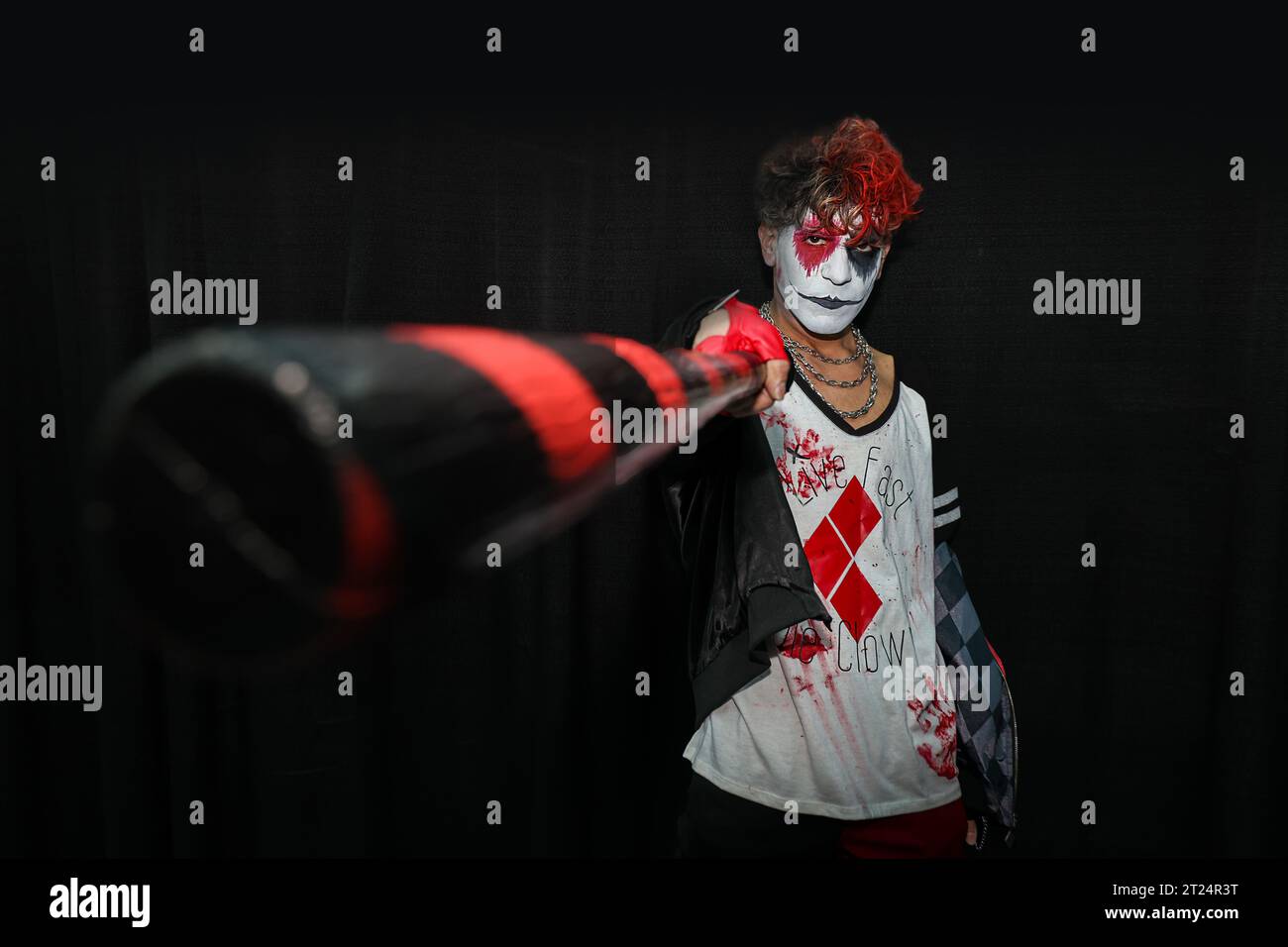 New York City, United States. 15th Oct, 2023. Cosplayer Chip Neuschwander attends the New York Comic Con 2023 at the Jacob Javits Center on October 15, 2023 in New York City. He was having a love fest with Harley Quinn according to his social media account. (Photo by Gordon Donovan/NurPhoto) Credit: NurPhoto SRL/Alamy Live News Stock Photo